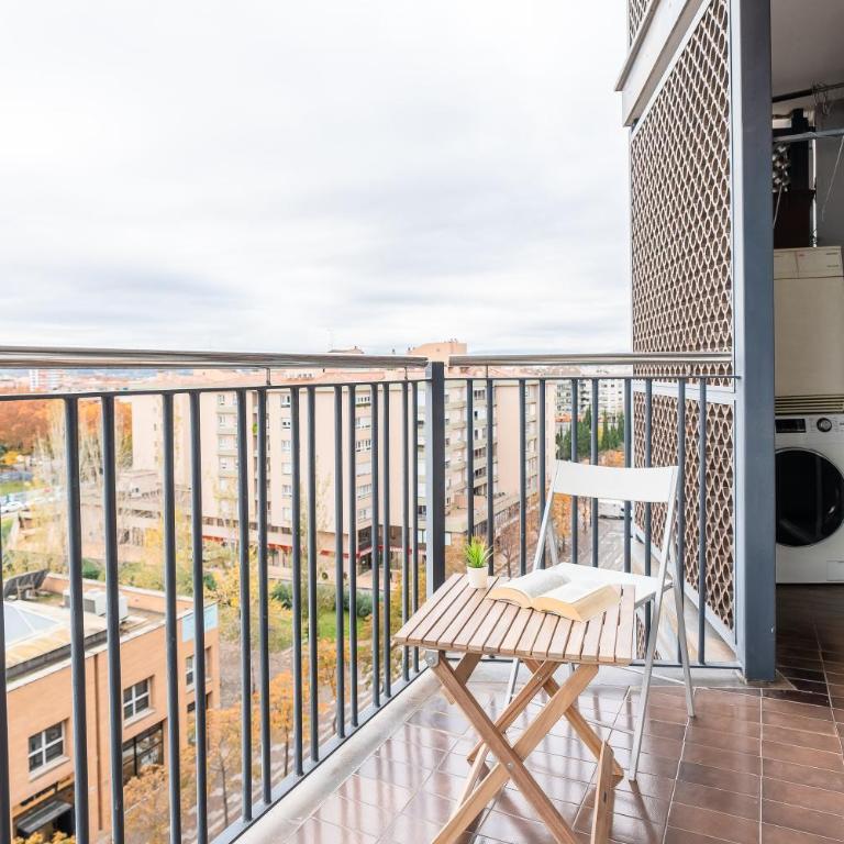 Loft privado reformado centro Girona 3min AVE - Apartamento de 1 dormitorio - 32