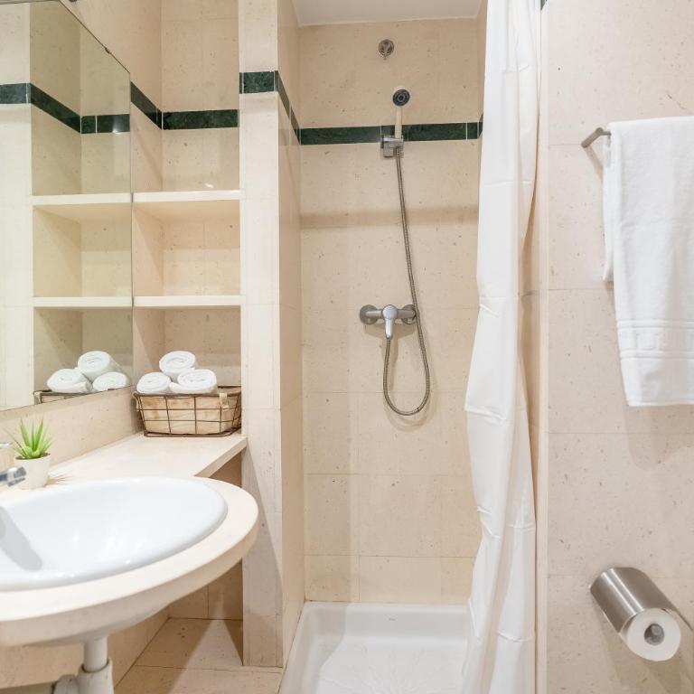 Loft privado reformado centro Girona 3min AVE - Apartamento de 1 dormitorio - 35