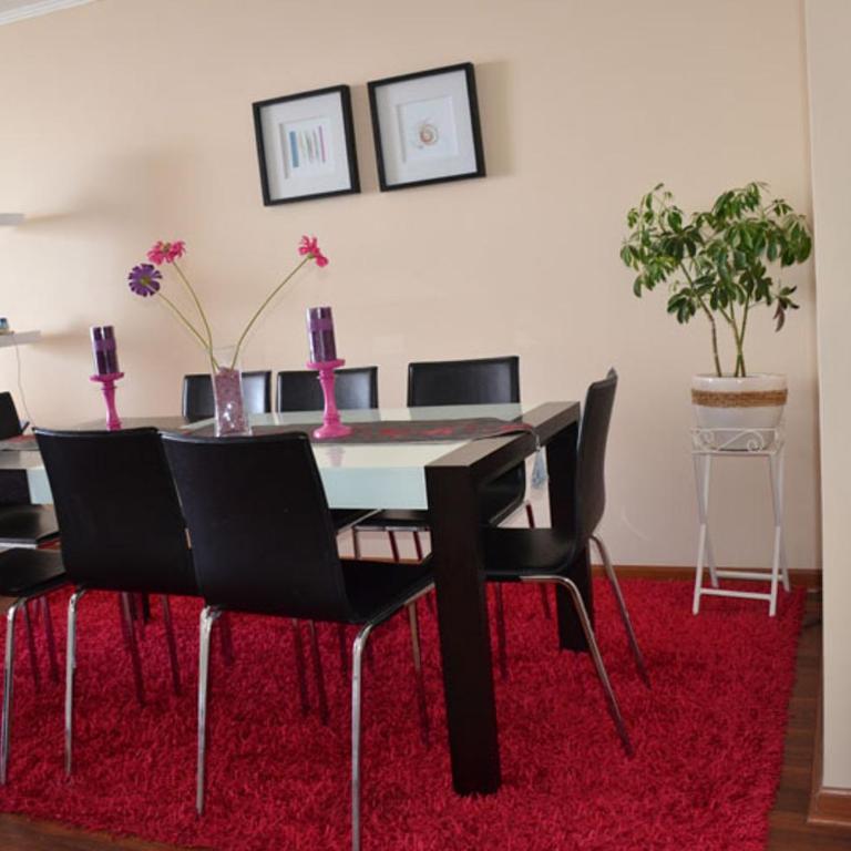 Departamento Playa y Piscinas - Three-Bedroom Apartment - 10