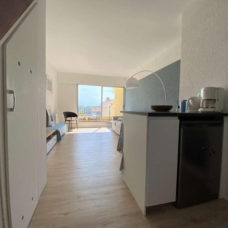 Vue panoramique sur le port - Appartement 3 pièces GN110-C44 - Appartement 2 Chambres avec Vue sur le Port - 2