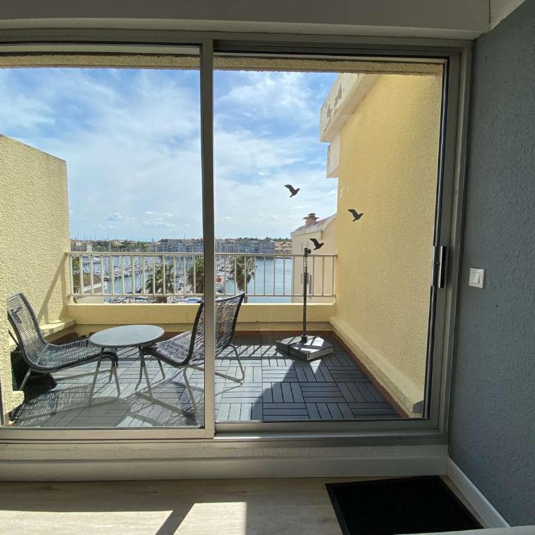 Vue panoramique sur le port - Appartement 3 pièces GN110-C44 - Appartement 2 Chambres avec Vue sur le Port - 1