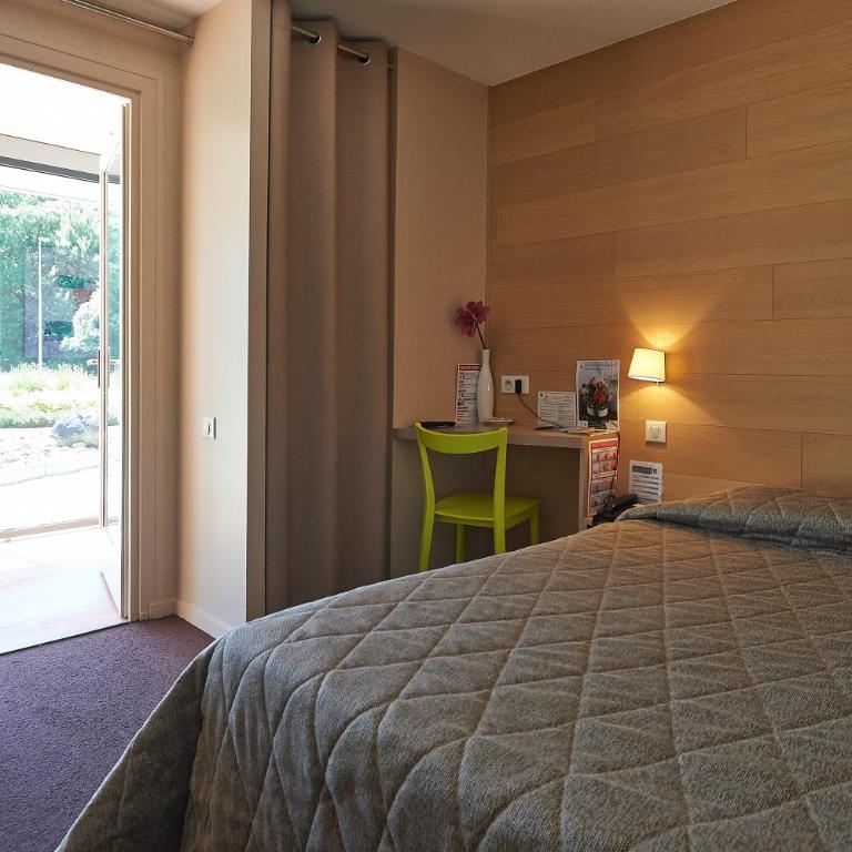 Cit'Hotel Les Alizés - Chambre Triple - 1