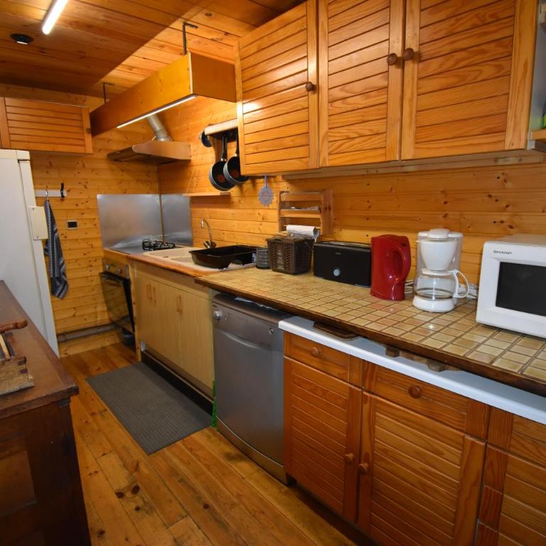 VAUJANYLOCATIONS-Maison Jo - Appartement 2 Chambres - 4
