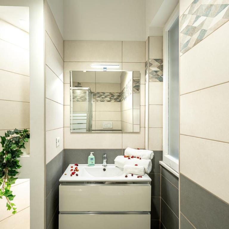 MagicHouse 2 Camere 2 Bagni -15 min Colosseo - Apartment mit 2 Schlafzimmern - 11