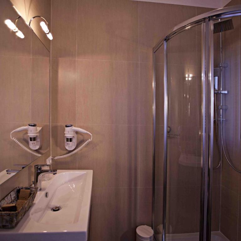 B&b Igea 50 - Camera Matrimoniale con Bagno Privato - 4