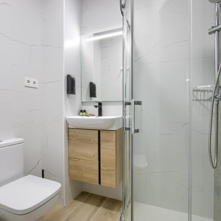Dobo Madrid Numancia - Double Room - 7