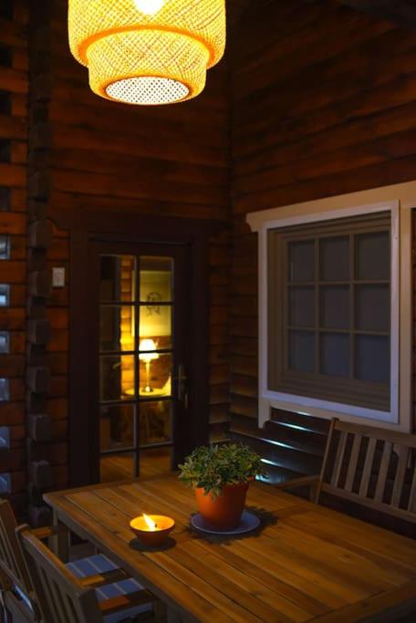 La casica de madera con Jacuzzi exterior y barbacoa - Two-Bedroom House - 29