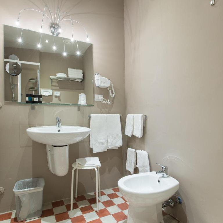 Matera In Vacanza - Camera Quadrupla con Bagno Privato - 8