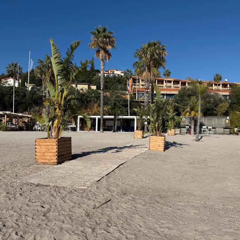 Residence Arc-en-Ciel 5 Star App A with stunning seaview - Appartement 2 Chambres - 37