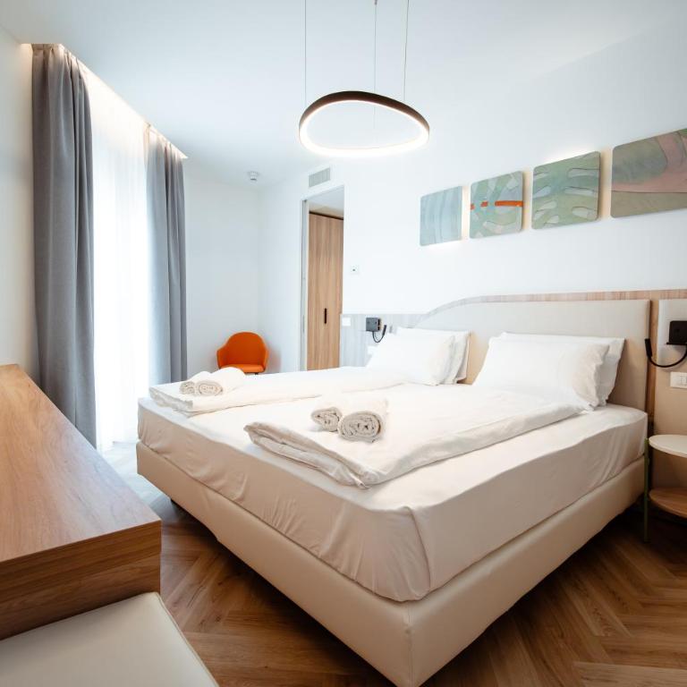 Hotel Cavalieri Palace & Suites - Suite Deluxe - 10