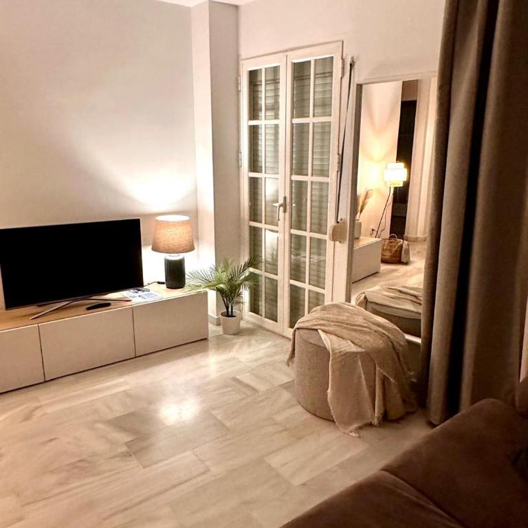 Apartamento frente al Casco Histórico de Málaga - Apartamento de 2 dormitorios - 43