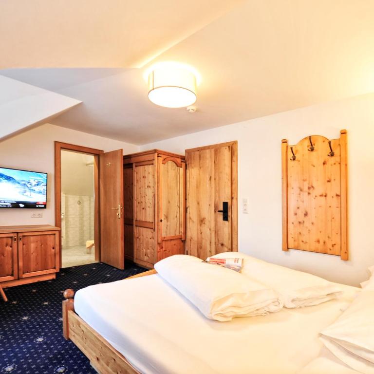 Hotel Bellevue B&B - Doppelzimmer mit Balkon - 4