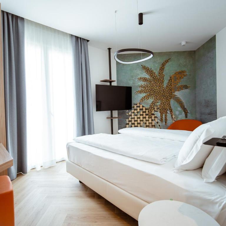 Hotel Cavalieri Palace & Suites - Suite con Vista Mare - 7