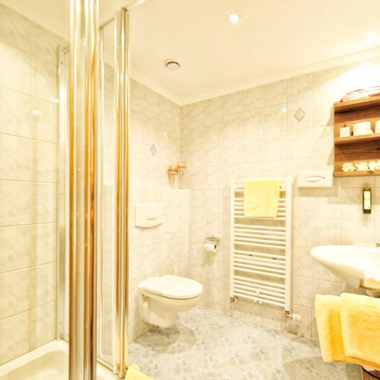 Hotel Bellevue B&B - Dreibettzimmer - 5