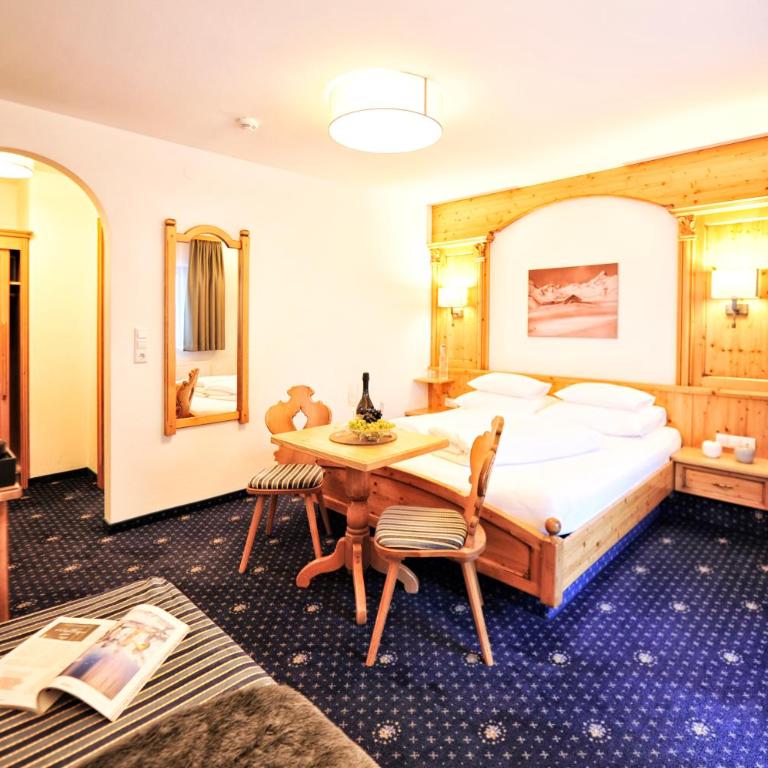 Hotel Bellevue B&B - Dreibettzimmer - 8
