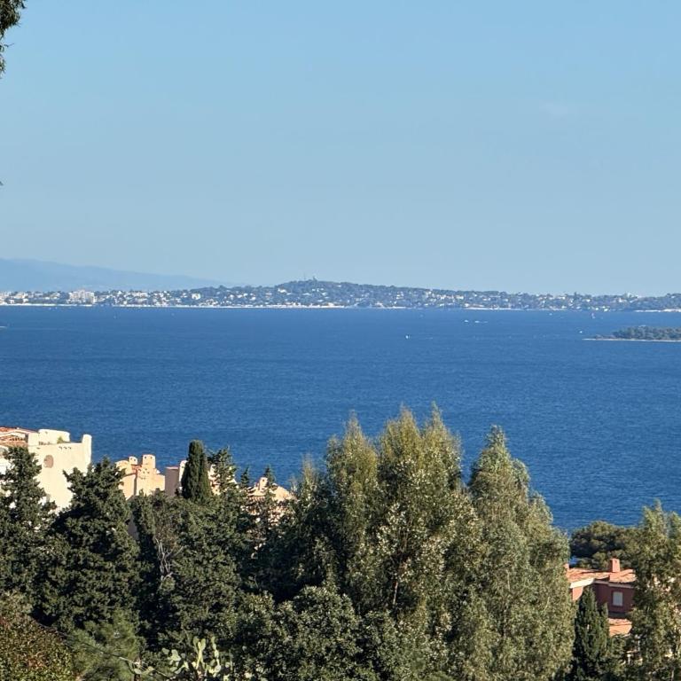 Residence Arc-en-Ciel 5 Star App A with stunning seaview - Appartement 2 Chambres - 40