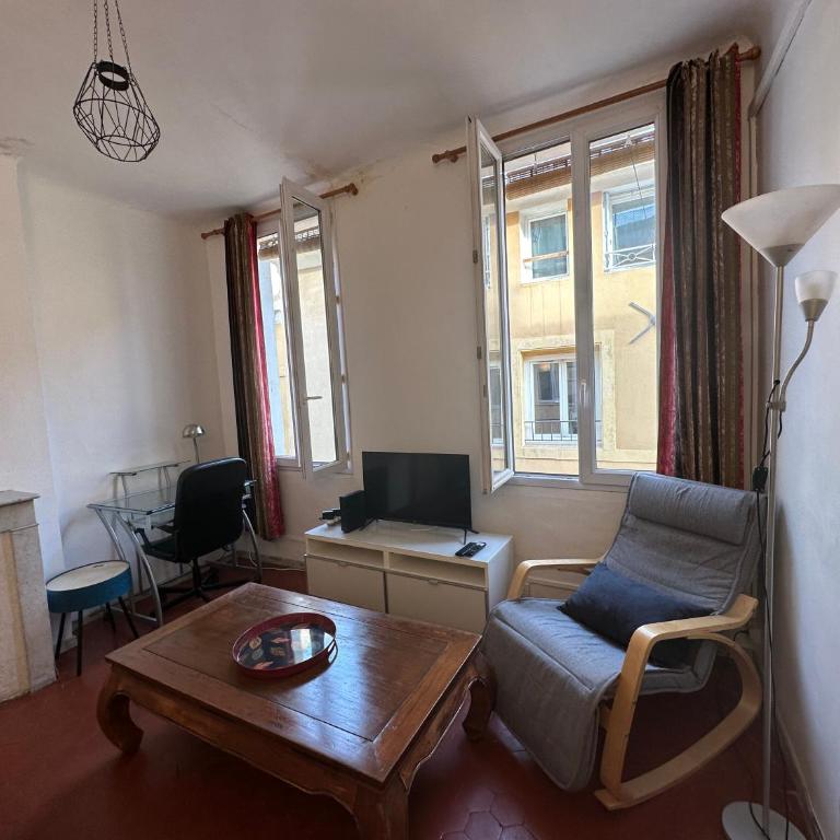 Chez Monique - Appartement T2 au cœur du centre ville historique - proche Mairie et Cardeurs - Apartment mit 1 Schlafzimmer - 5