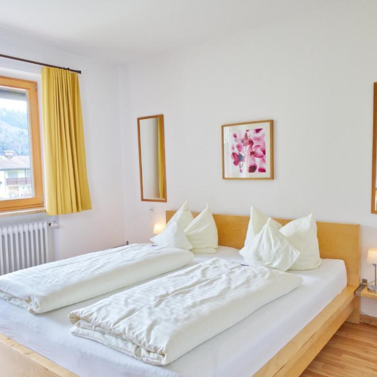 Hotel Garni Landhaus Sonnenstern - Doppelzimmer mit Balkon - 1