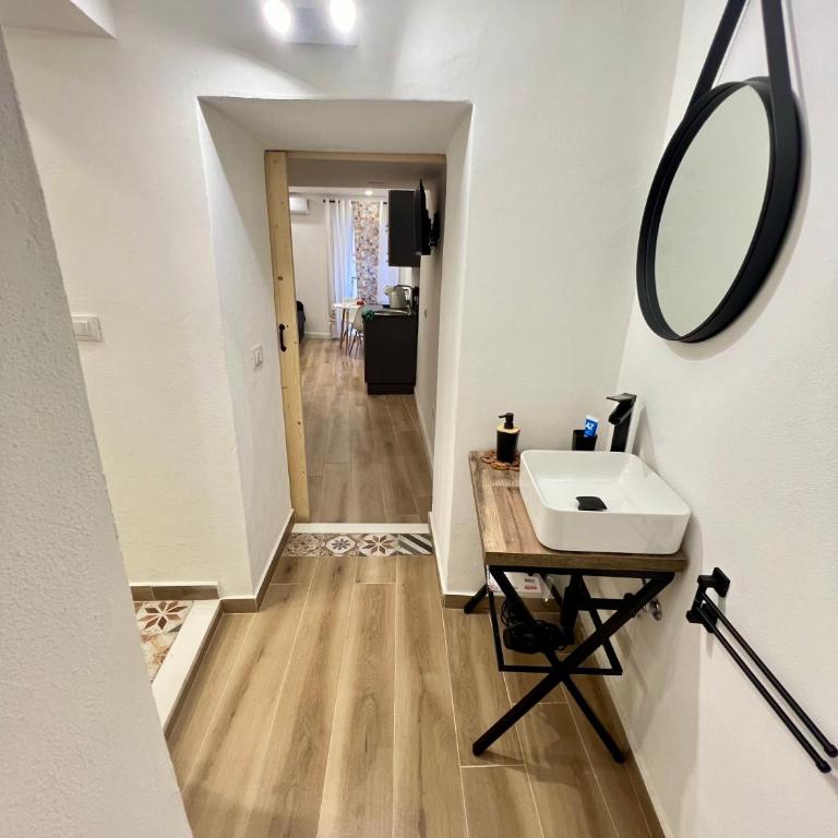 Kensia house - centro storico - stazione - Appartamento con 1 Camera da Letto - 10