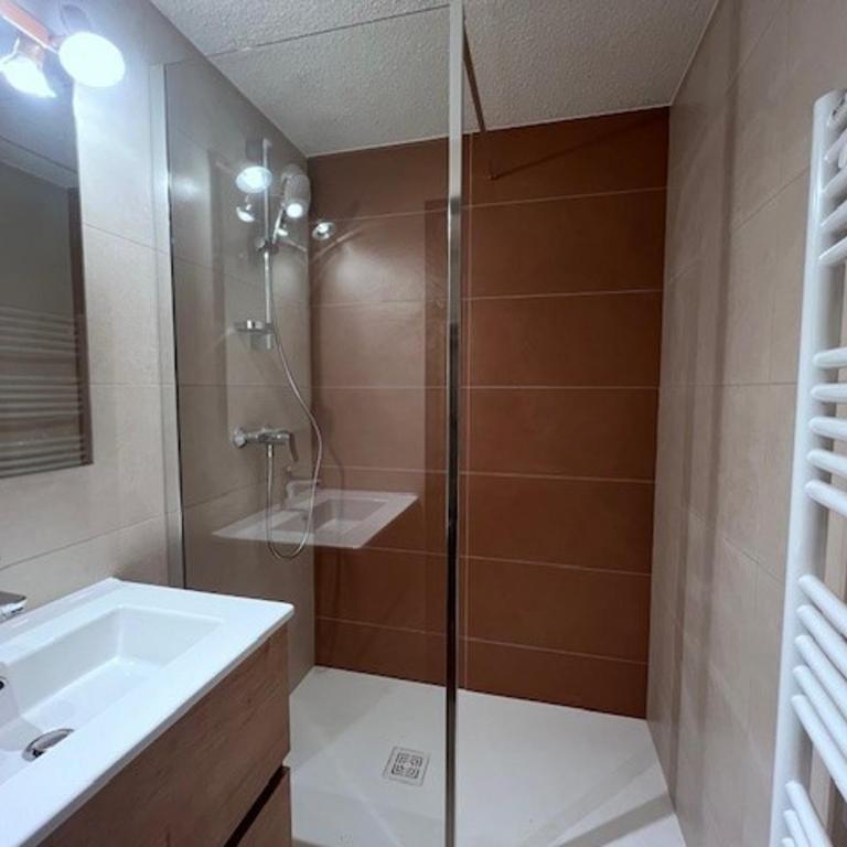Appartement centre village, 4 pers, Parking, Wifi - FR-1-437-23 - Apartamento (4 adultos) - 14