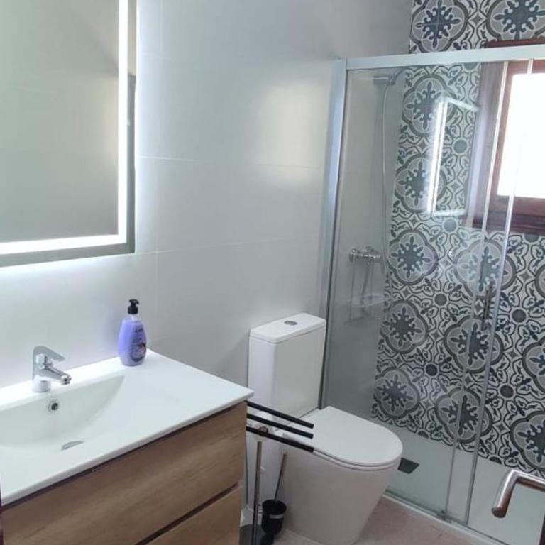 Lovely Holiday Home Santa Pola,Gran Alacant - Two-Bedroom House - 10