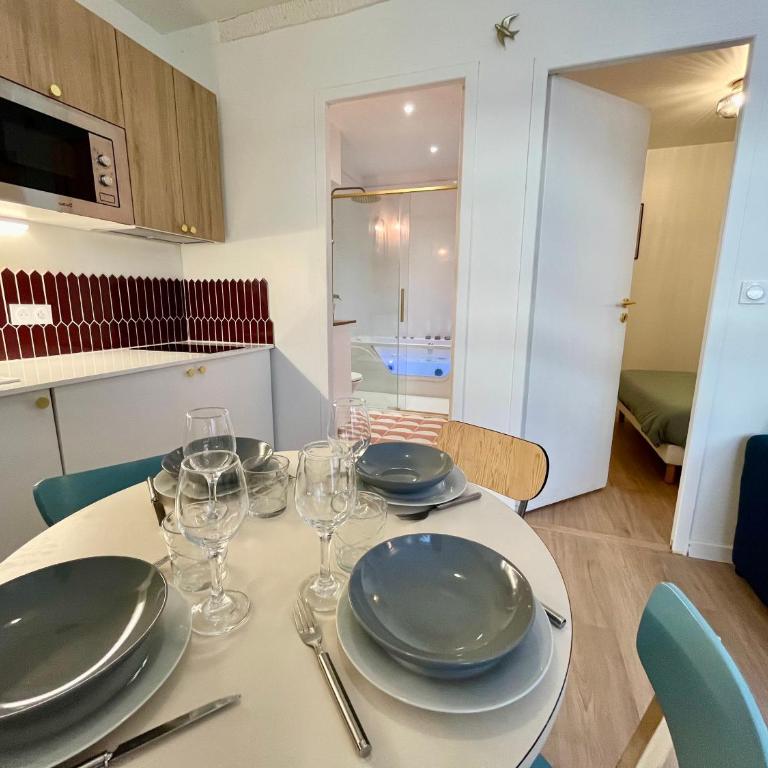 Le Bellegarde - hypercentre et jacuzzi - Appartement 1 Chambre - 24