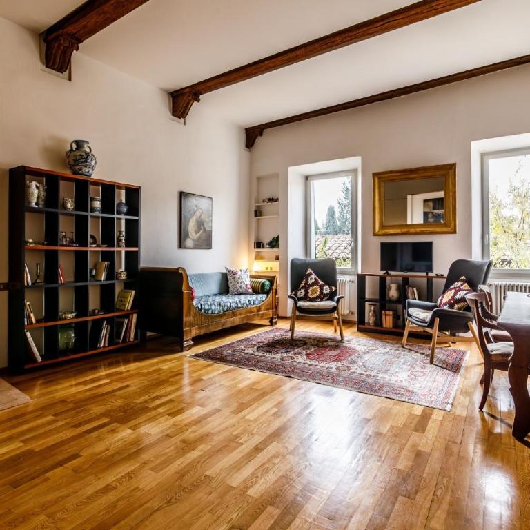GuestHost - Porta Romana Charme Apartment - Two-Bedroom Apartment - 2