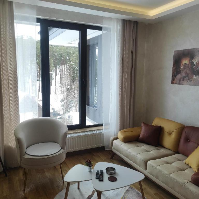Central Square - Deluks Studio sa Bračnim Krevetom (King-size) - 2