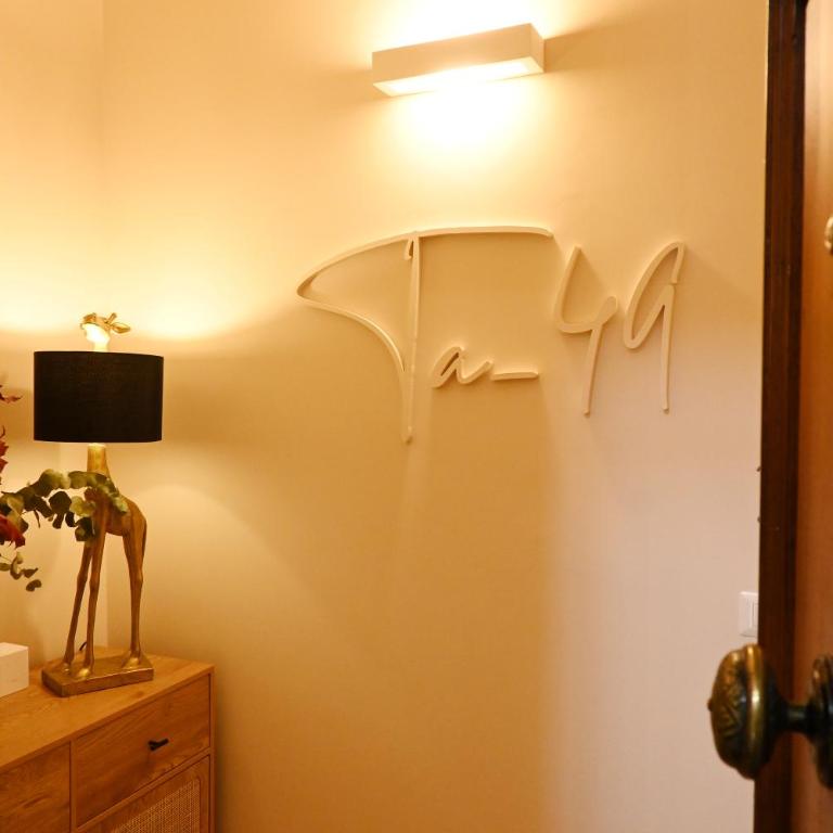 Ta-49 bed e breakfast - Camera Matrimoniale Deluxe con Balcone - 4