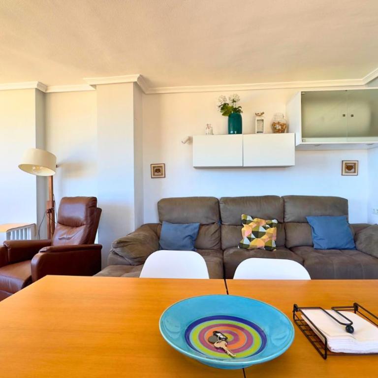 Ático a 50m del mar. Parking Gratis. A/C - Apartamento de 3 dormitorios - 5