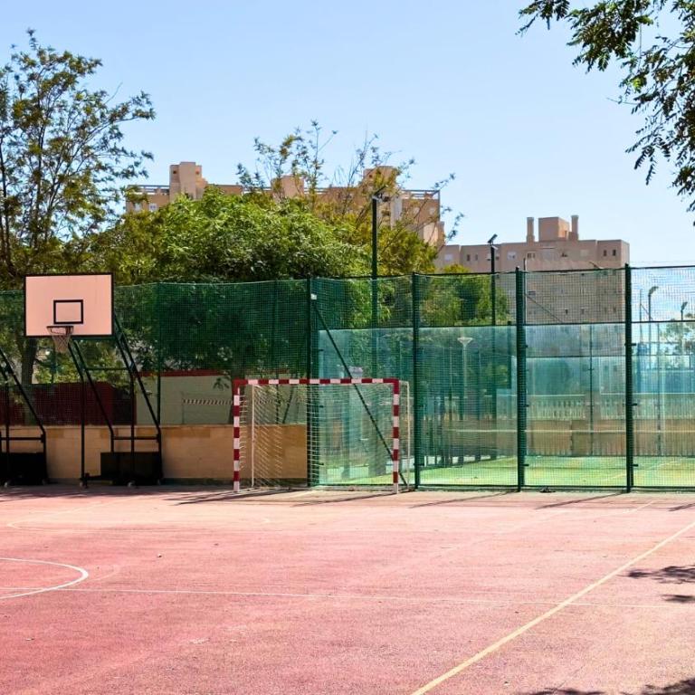 Ático a 50m del mar. Parking Gratis. A/C - Apartamento de 3 dormitorios - 25