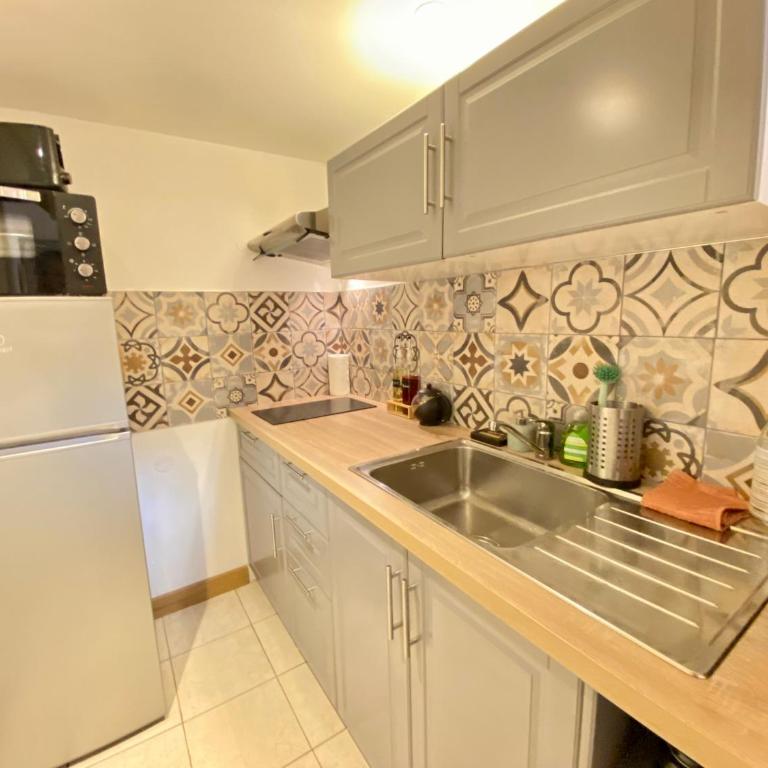 L'Incontournable au cœur de Nîmes - Apartment mit 2 Schlafzimmern - 7