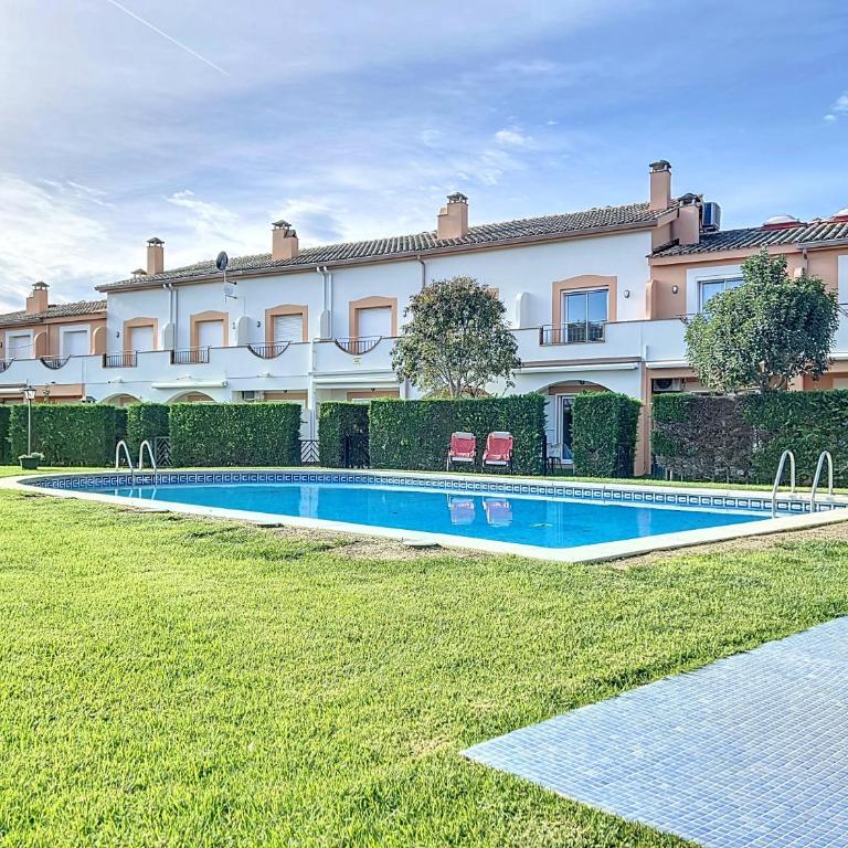 La Bella Lola Estartit Rental - Three-Bedroom House - 24