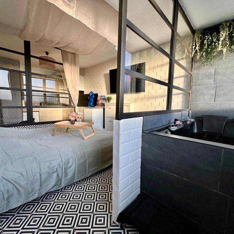 Mini Loft avec Jacuzzi & Piscine - Cap d'Agde - Apartamento - 4