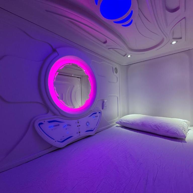 Hostel Space Capsule - Litera en habitación compartida mixta - 3