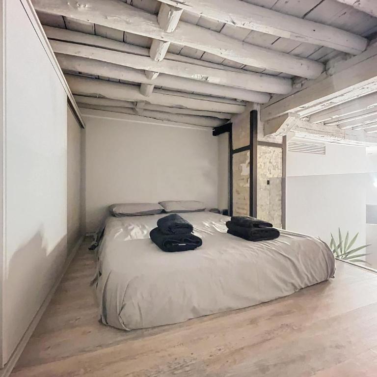 H&H Suite Santa Paula - Three-Bedroom Apartment - 6