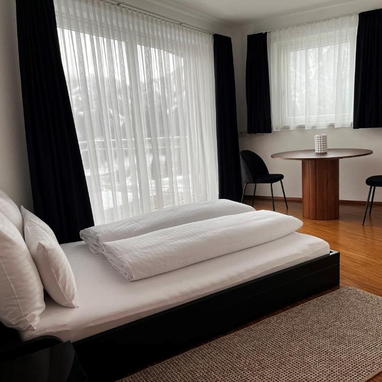 Appartements Maria Theresia - Chambre Double Deluxe avec Balcon - 4