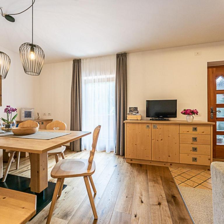 Agriturismo Corjel - Appartamento con 2 Camere da Letto e Balcone (5 Adulti) - 7