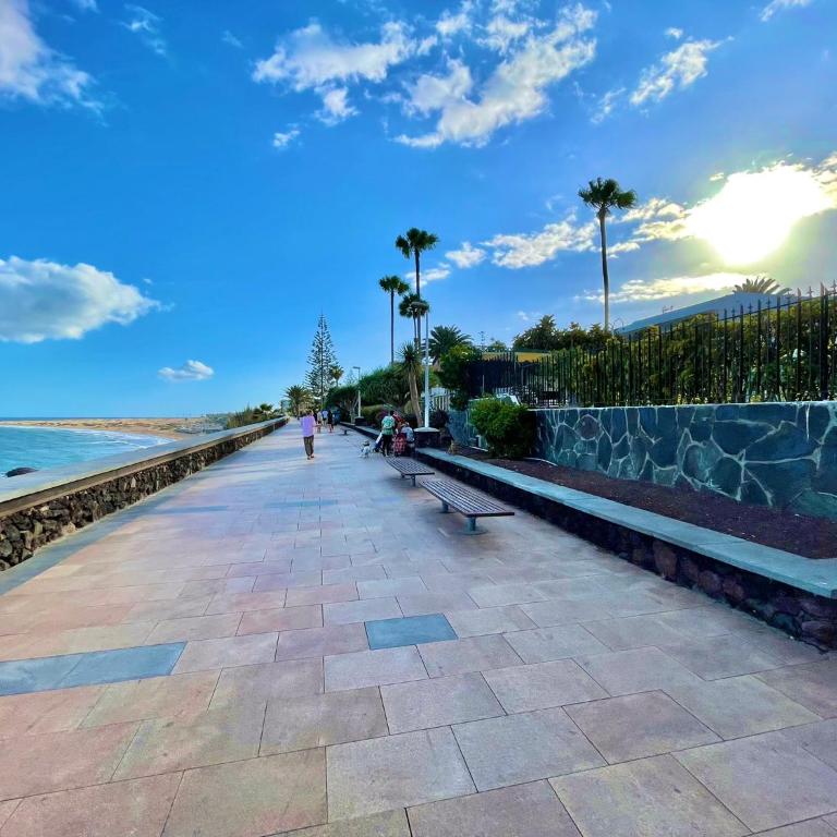 Las Brisas 51 by SunHousesCanarias - Two-Bedroom Apartment - 5