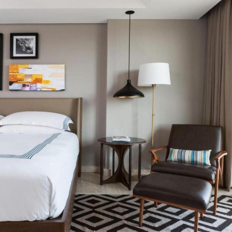 Hyatt Centric Playa del Carmen - Downtown House & Beach House - Queen Room with One Queen Bed - Downtown House - 3