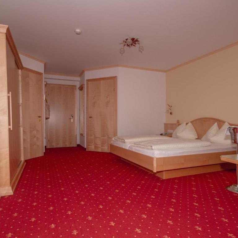 Berg & SPA Hotel Urslauerhof - Junior Suite mit Balkon - 4
