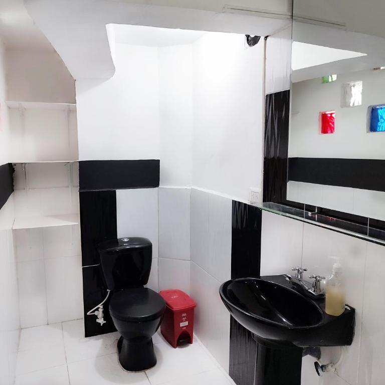 5 Bedrooms Apartment with Jacuzzi at Lleras park - Apartamento - 15