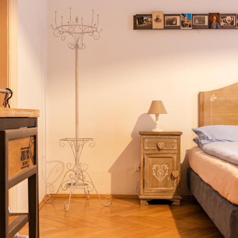 Bolzano Rooms - Camera Deluxe Matrimoniale/Doppia con Letti Singoli - 11