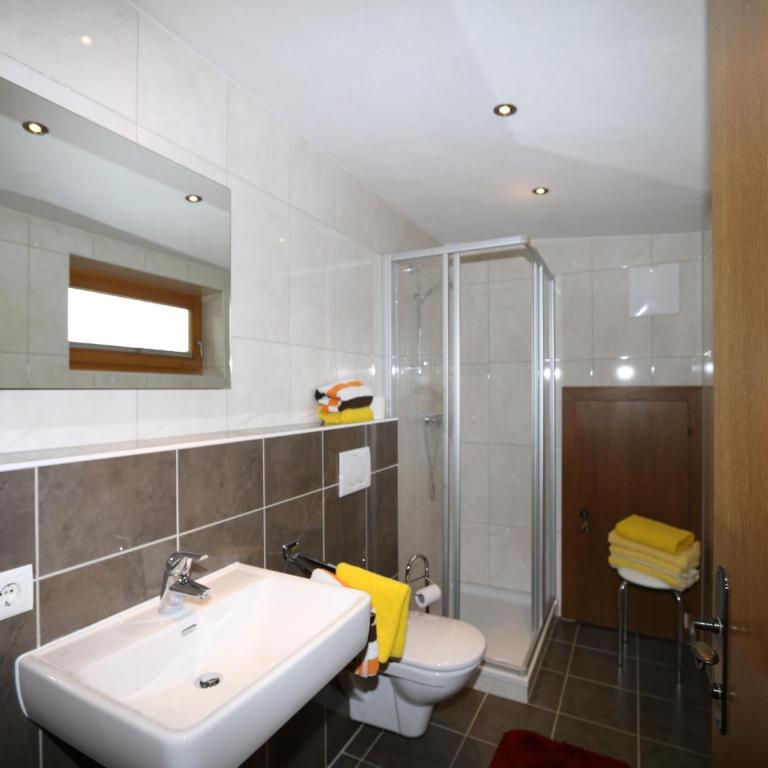 Apartment in Zillertal near Ski Slopes - Two-Bedroom Apartment - 7