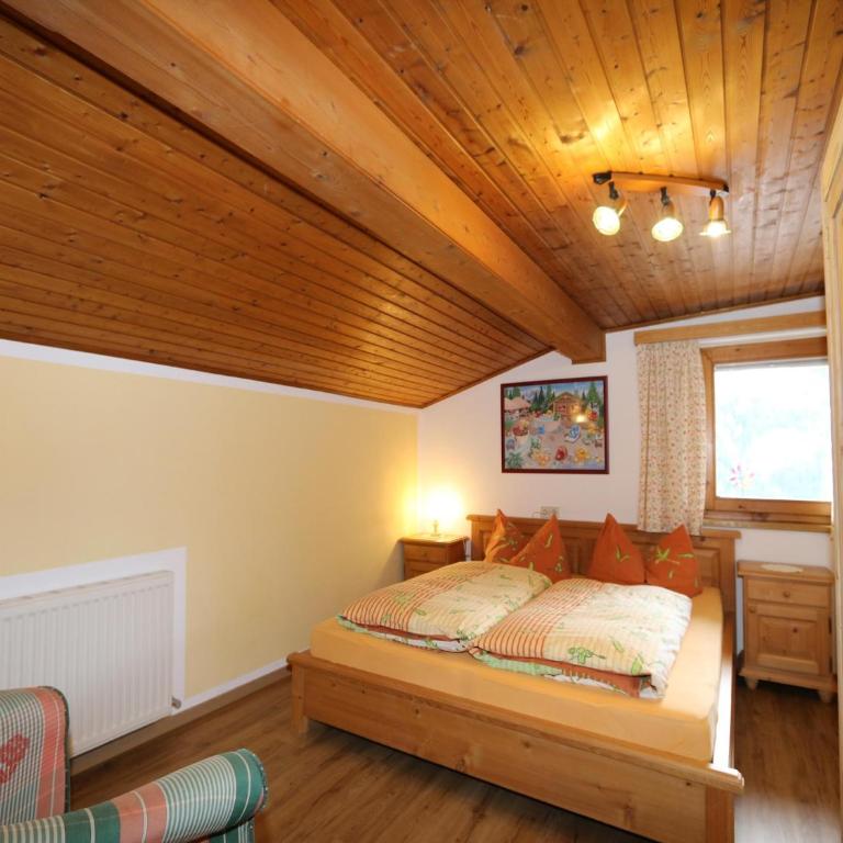 Apartment in Zillertal near Ski Slopes - Two-Bedroom Apartment - 5