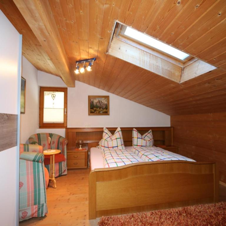 Apartment in Zillertal near Ski Slopes - Two-Bedroom Apartment - 6