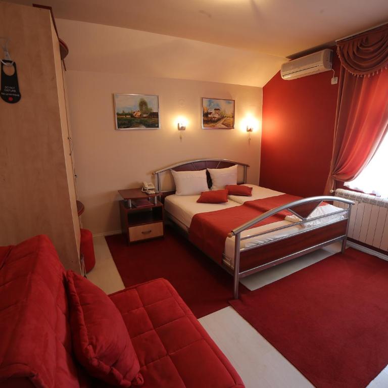 Hotel Ženeva - Double Room - 4