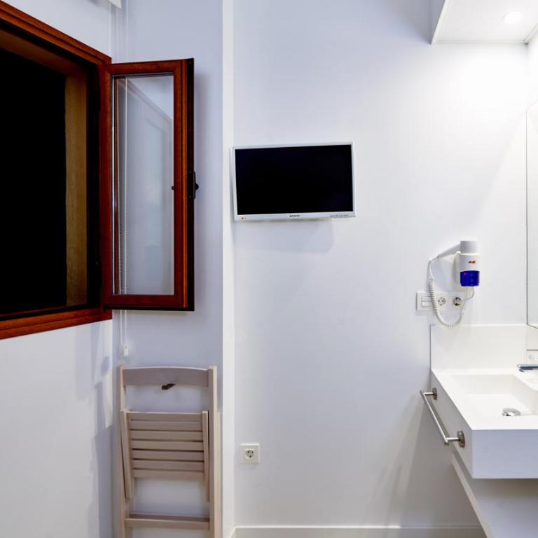 AMC Granada Hostal - Single Room - 3