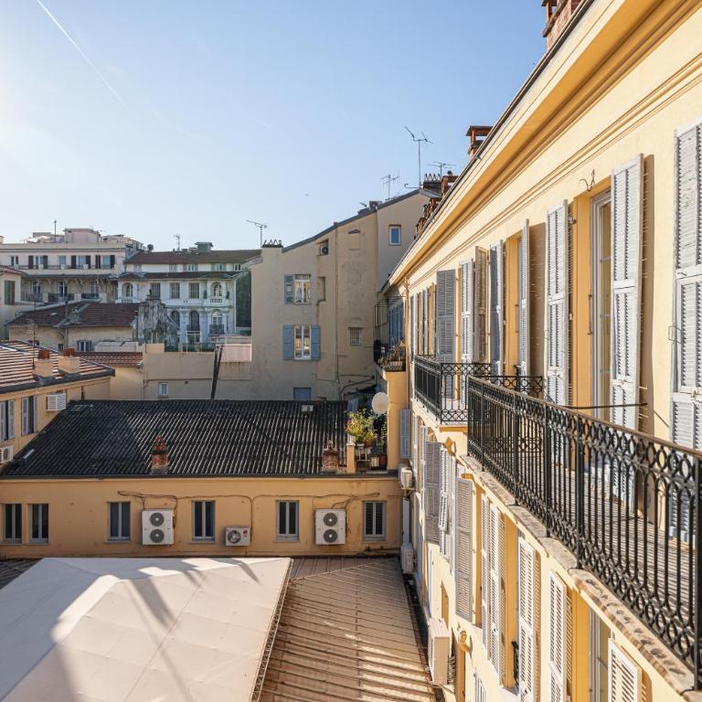 Naomi Nice - Chambre Double avec Balcon - 32