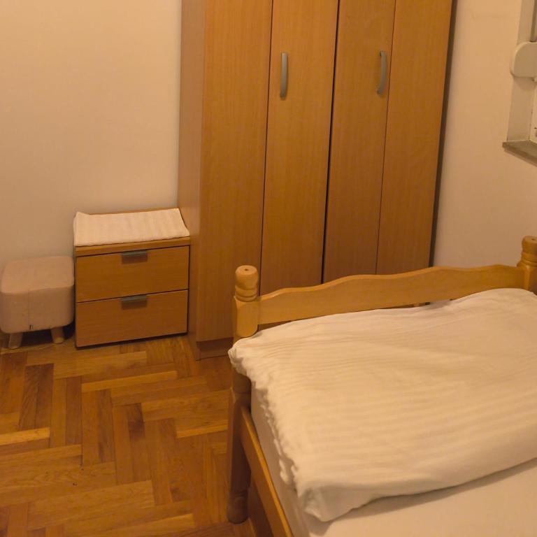 Luc 75 kvadrata stan sa dve spavce sobe - Apartman sa 1 Spavaćom Sobom - 2